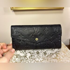 Louis Vuitton Sarah Black Monogram Wallet